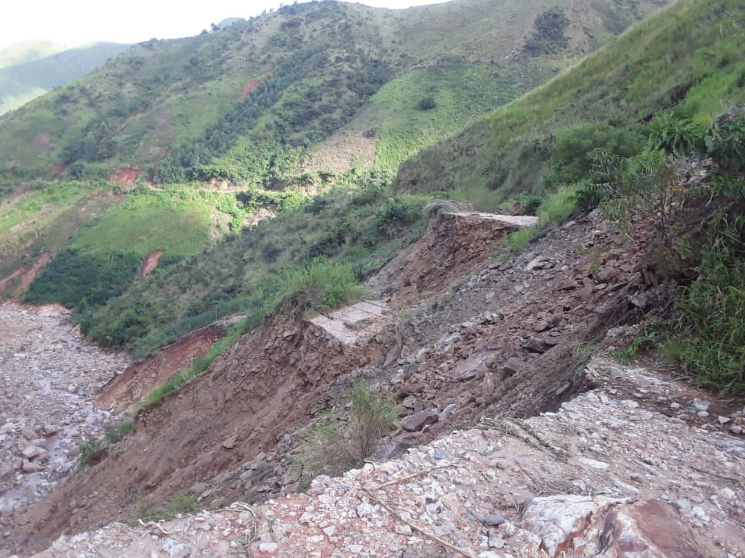 La RN5 coupée, la circulation bloquée