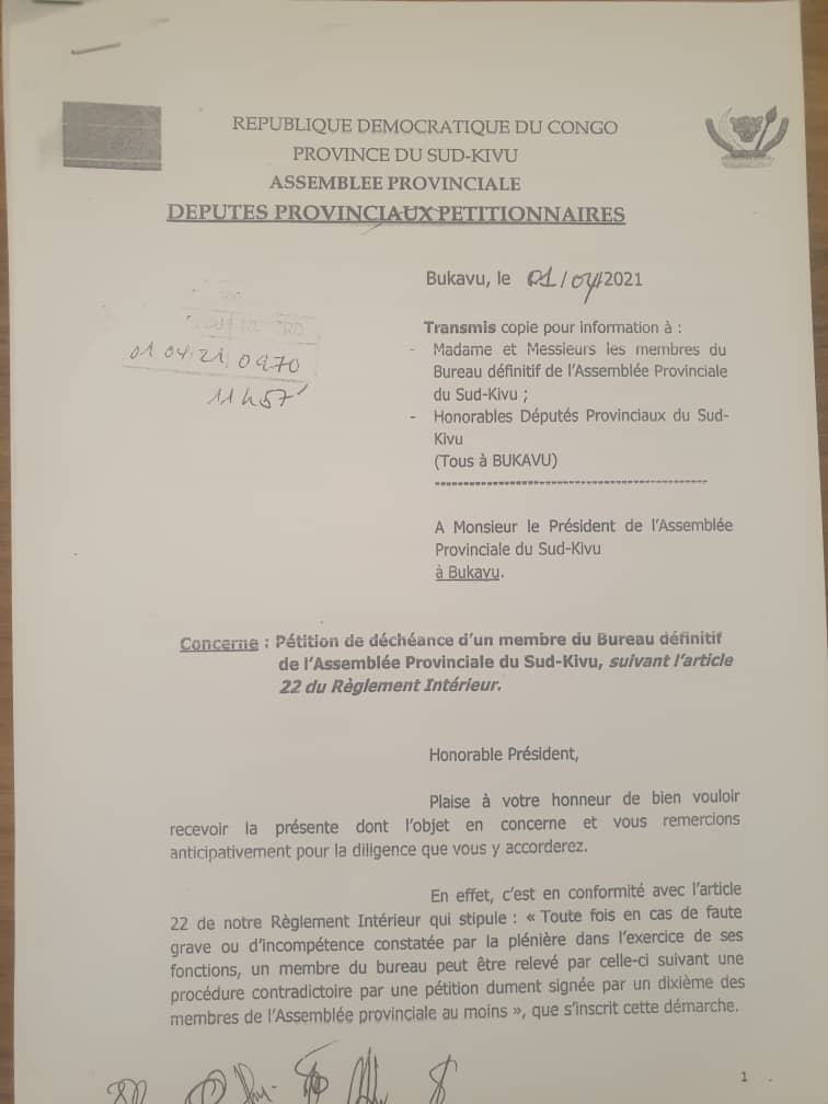 les 6 pétitionnaires réclament le départ de trois membres du bureau