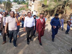 Délégation de la division de l'urbanisme sur terrain pour l'opération de maison de l'urbanisme du Sud-Kivu