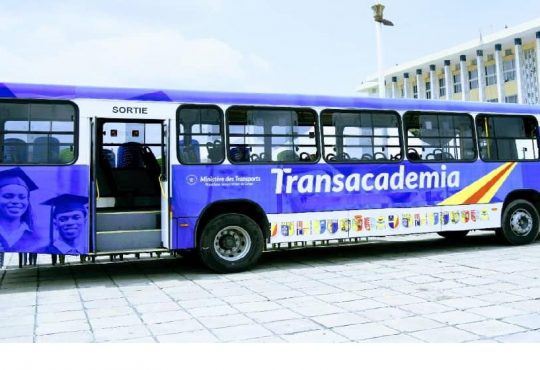 Bus Trans-Academia, RDC. Photo tiers