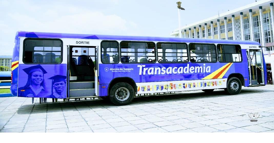 Bus Trans-Academia, RDC. Photo tiers