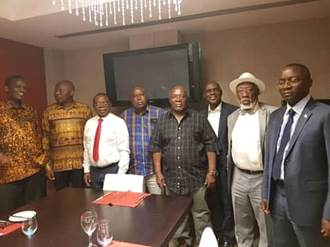 Rencontre de quelques notables du Sud-Kivu à Kinshasa. Photo crédit tiers.