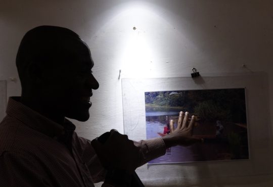 Expo-Photos "les deux visages du lac Kivu"_Janvier Barhahiga à l'Institut Français de Bukavu_07 avril 2023_©deboutrdc.net