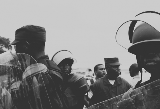 Photo tirée du rapport "Processus électoral et protection des défenseur·e·s. Élections 2023 en RD Congo : l’urgence d’agir pour assurer l’État de droit" de AEDH et consort
