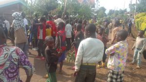 Barricade à Mululu sur la RN3 ce 5 janvier 2024, après le meurtre d'un garçon par les militaires