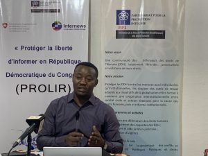 Jonathan Magoma, Directeur de Programmes de PPI en RDC, présentant aux médias la situation de la liberté de la presse en RDC. Bukavu, le 02 novembre 2024.
