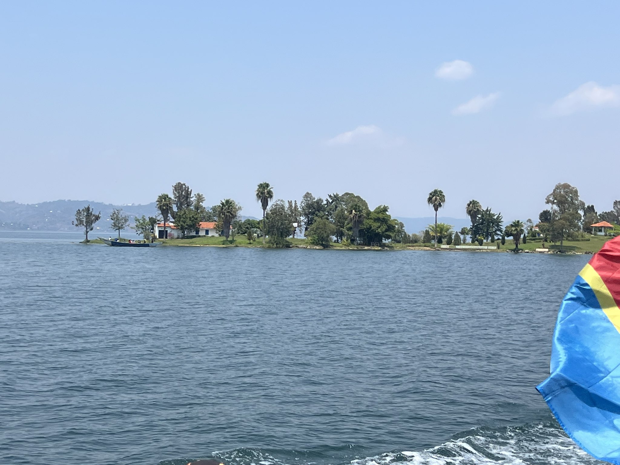 Ilot dans le lac Kivu. Photo crédit Debout RDC